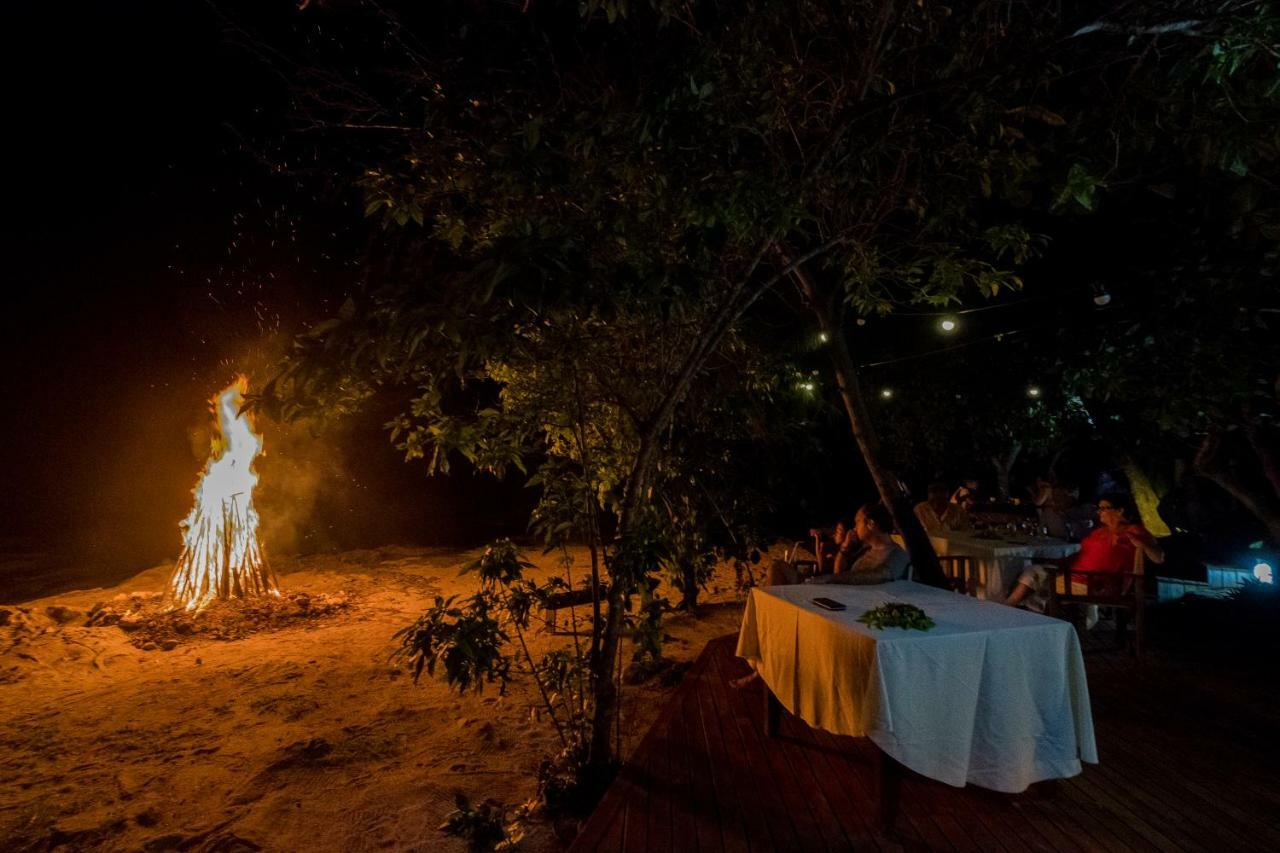 Barefoot Manta Island Resort Drawaqa Island Eksteriør billede
